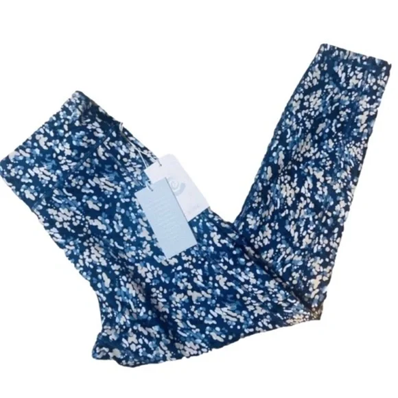 SOLD!!!  Johnny Was CALME Endurance Cut Out Sports Bra & 7/8 High Waist Leggings - Picture 2 of 15